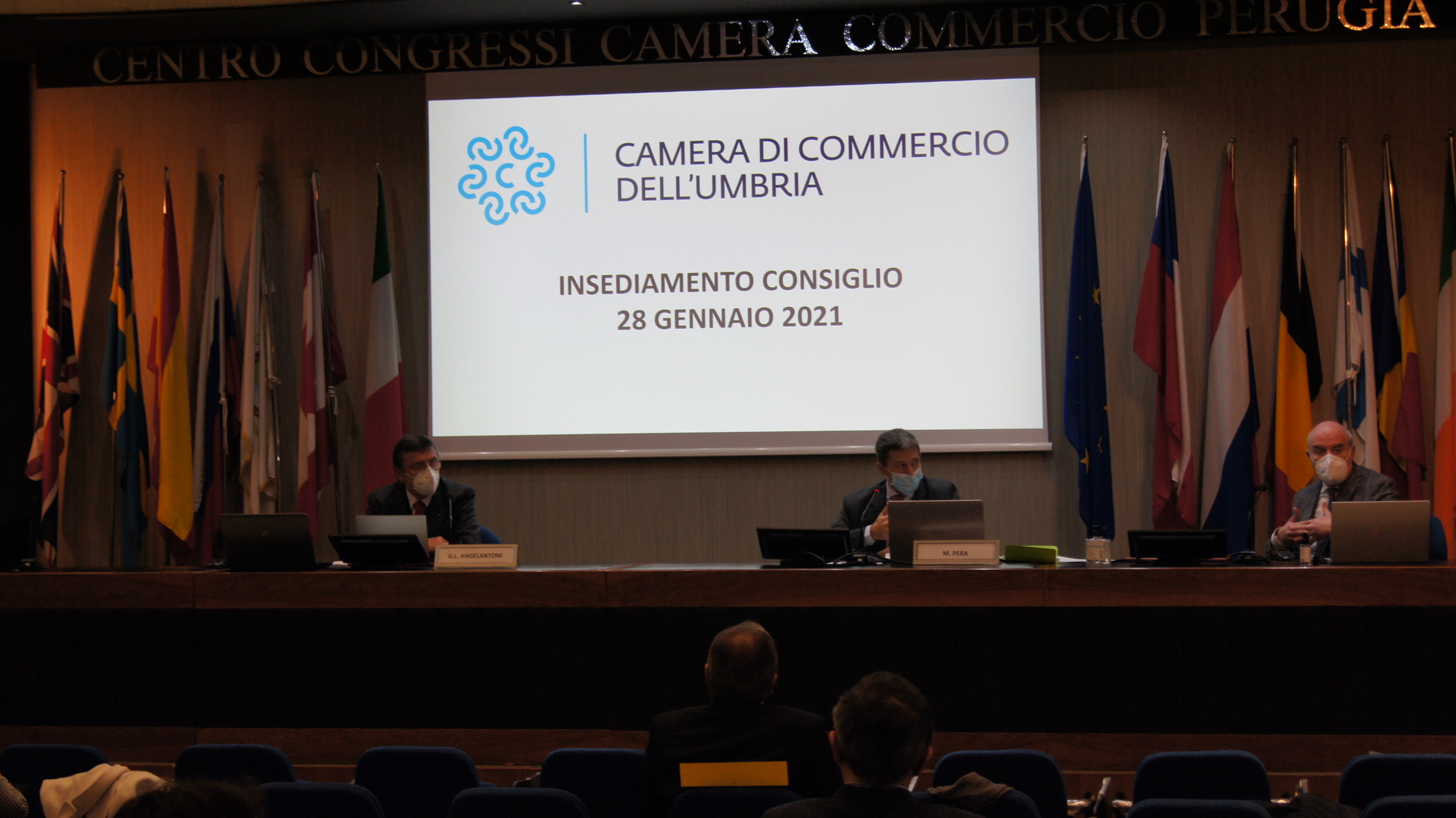 Costituita la Camera di Commercio dell’Umbria. Insediato il Consiglio camerale: il primo Presidente è Giorgio Mencaroni.